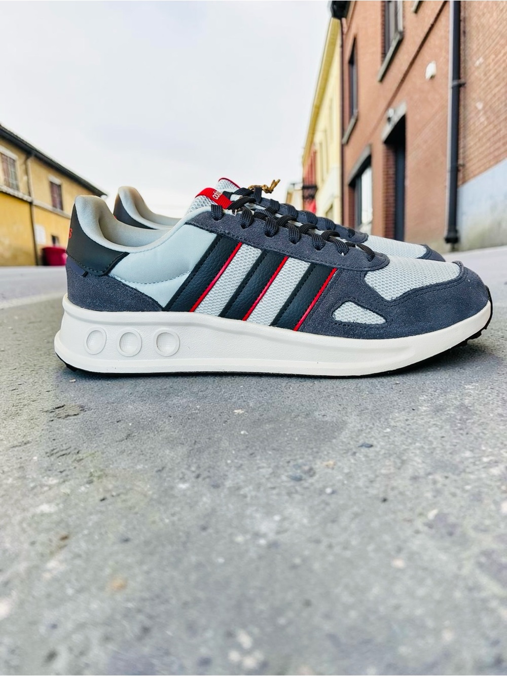 Adidas Run 84 Size 10.5 in men (US) New